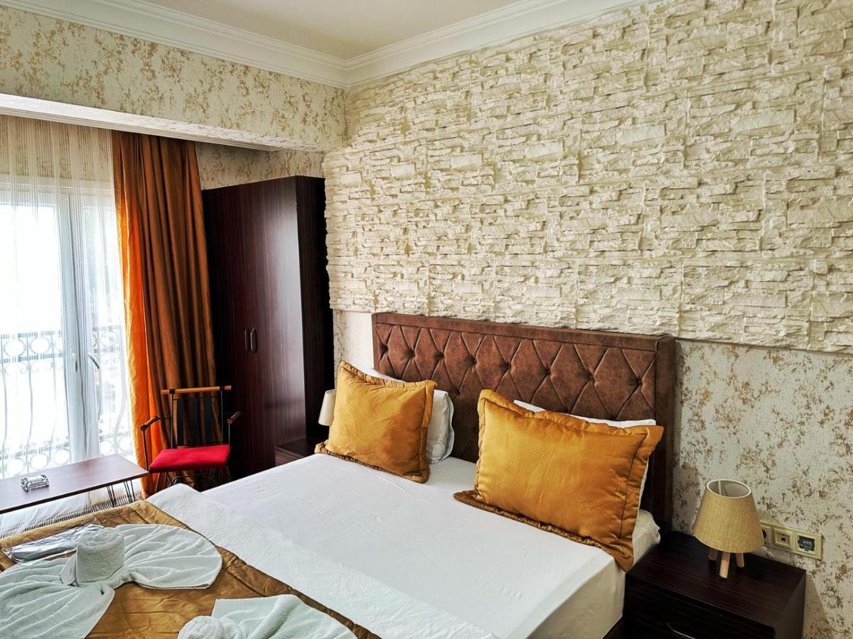 Rose Suite & Hotel บูยูกเชกเมเช ภายนอก รูปภาพ