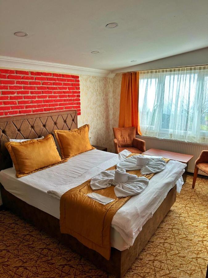Rose Suite & Hotel บูยูกเชกเมเช ภายนอก รูปภาพ