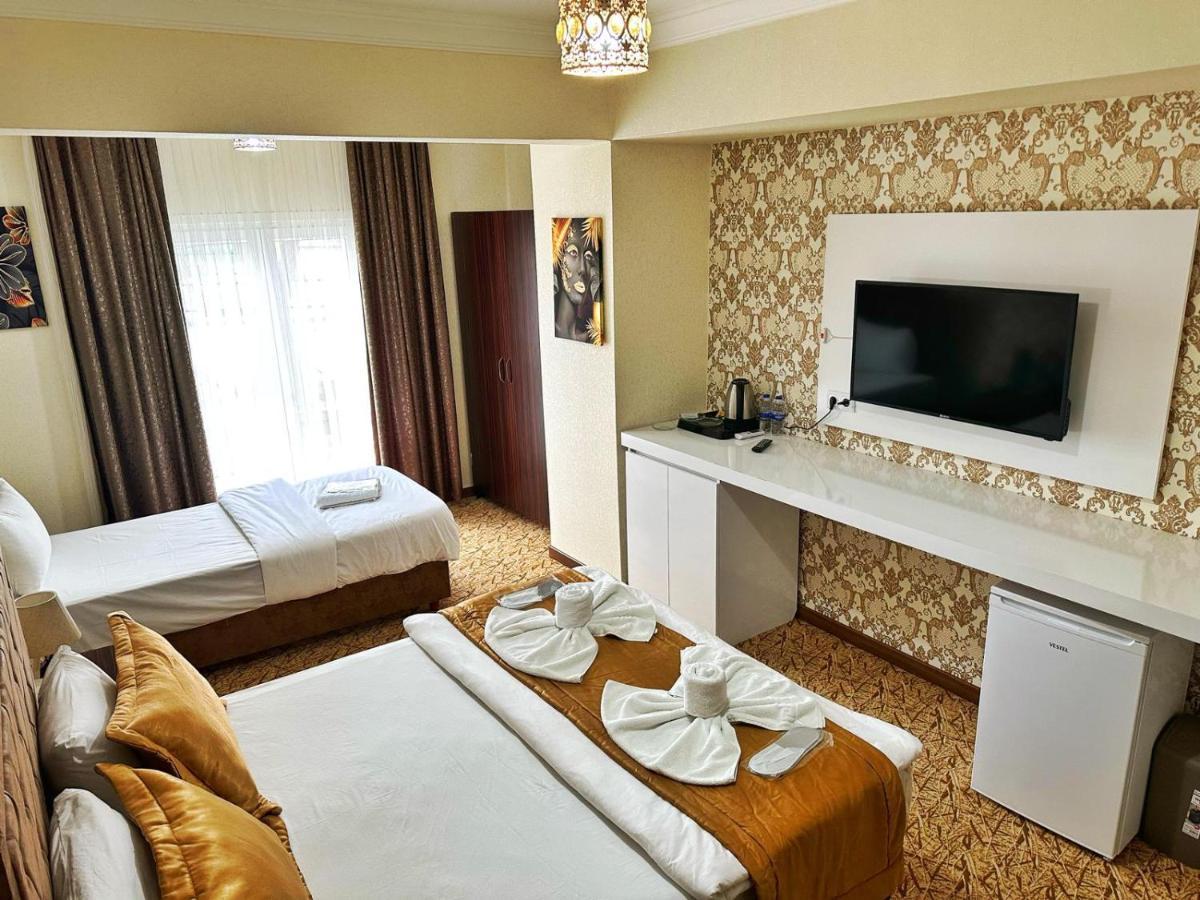 Rose Suite & Hotel บูยูกเชกเมเช ภายนอก รูปภาพ