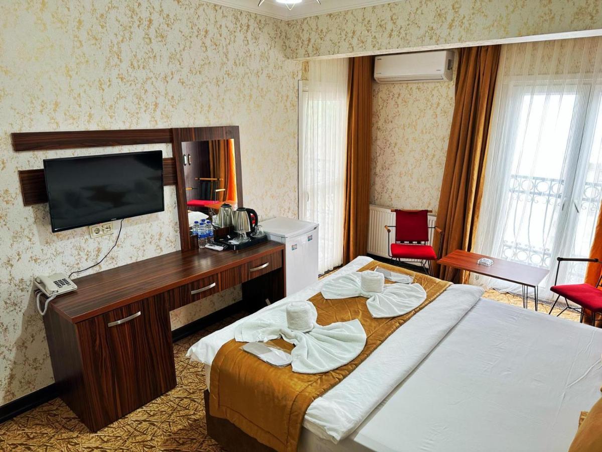 Rose Suite & Hotel บูยูกเชกเมเช ภายนอก รูปภาพ